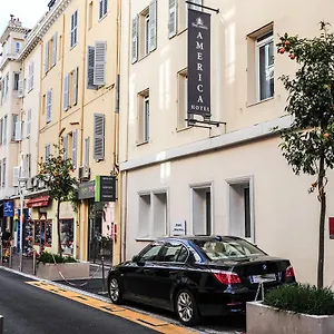 America 4*, Cannes France